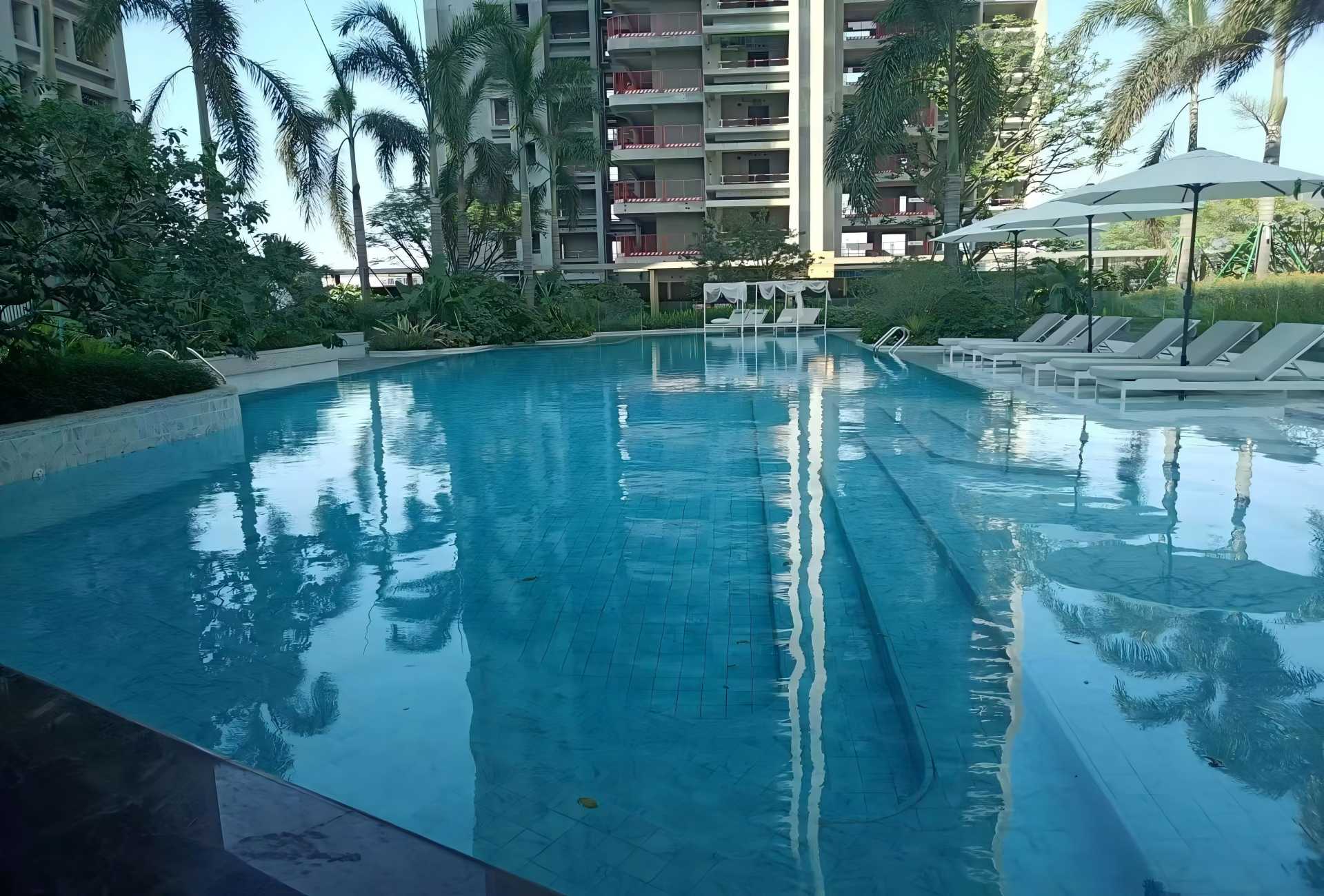 华润滨海广场室外泳池