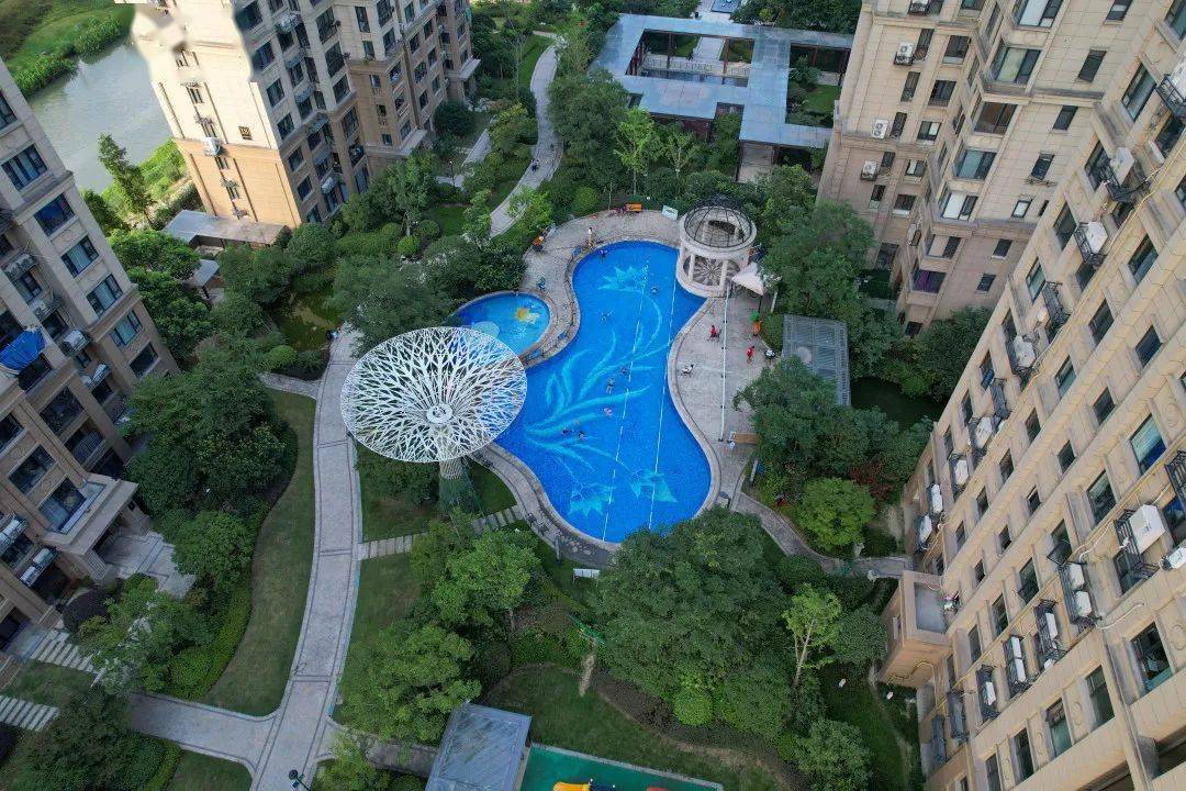 东莞市松润府项目室外泳池