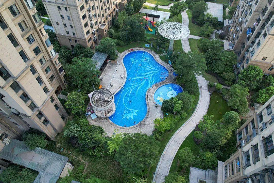 东莞市松润府项目室外泳池