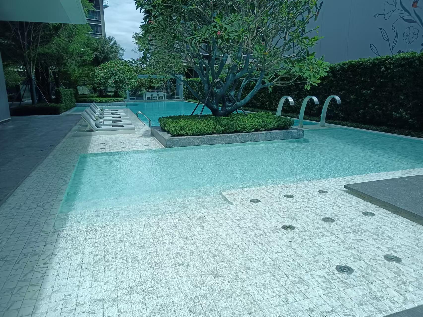 深圳市光明润雅园项目室外泳池