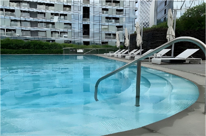 JW万豪酒店恒温泳池